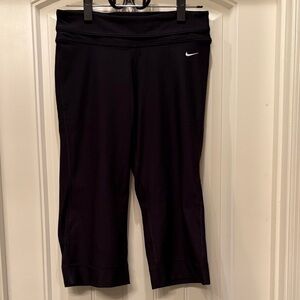 Nike Black Cropped Leggings